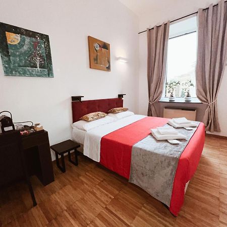Guest House Della Valle Roma Bagian luar foto