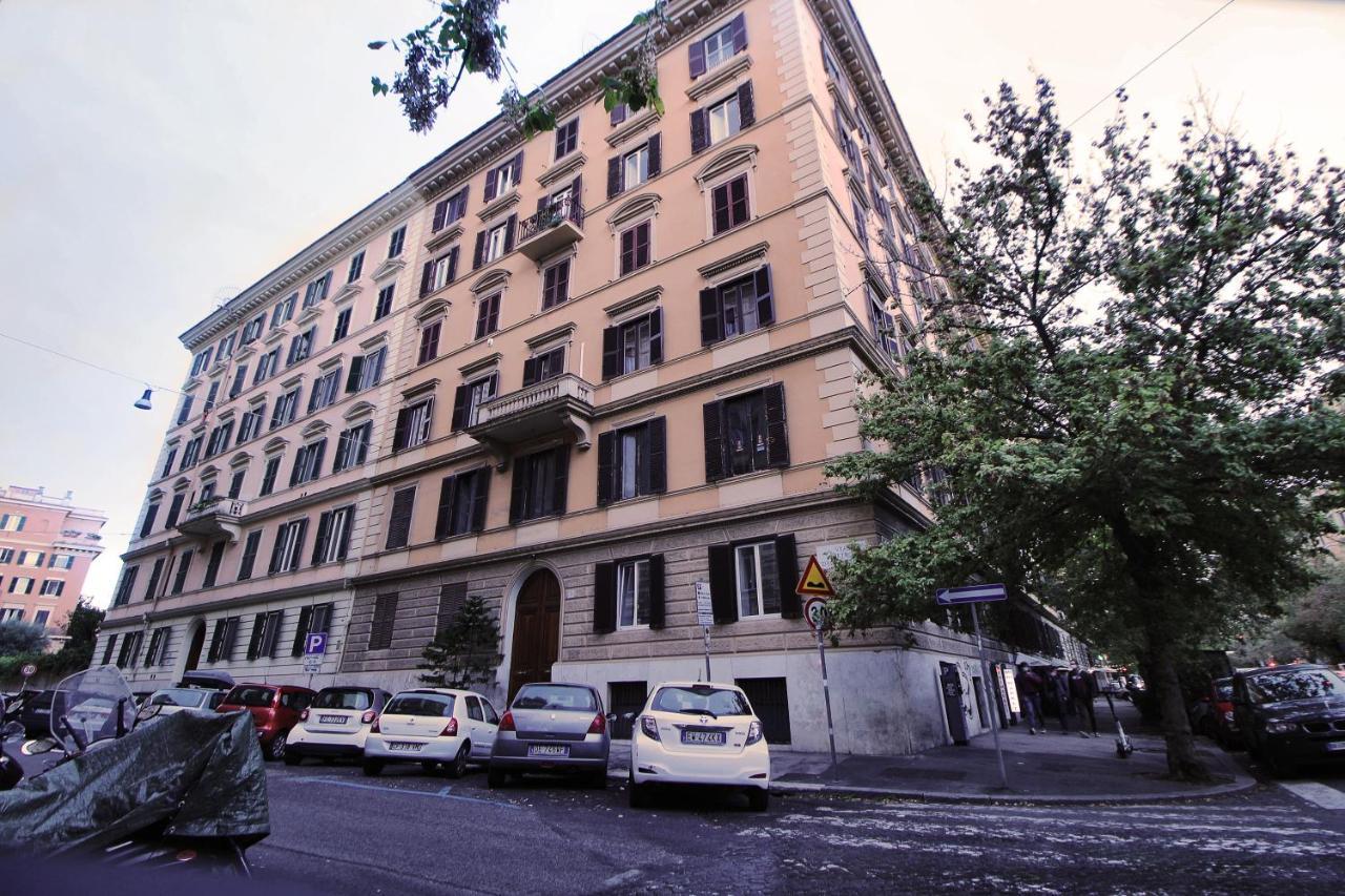 Guest House Della Valle Roma Bagian luar foto