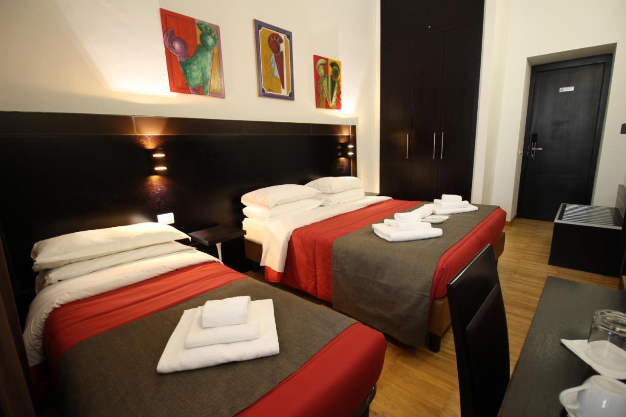 Guest House Della Valle Roma Bagian luar foto
