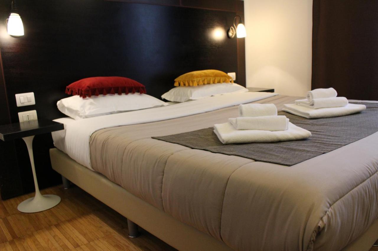 Guest House Della Valle Roma Bagian luar foto