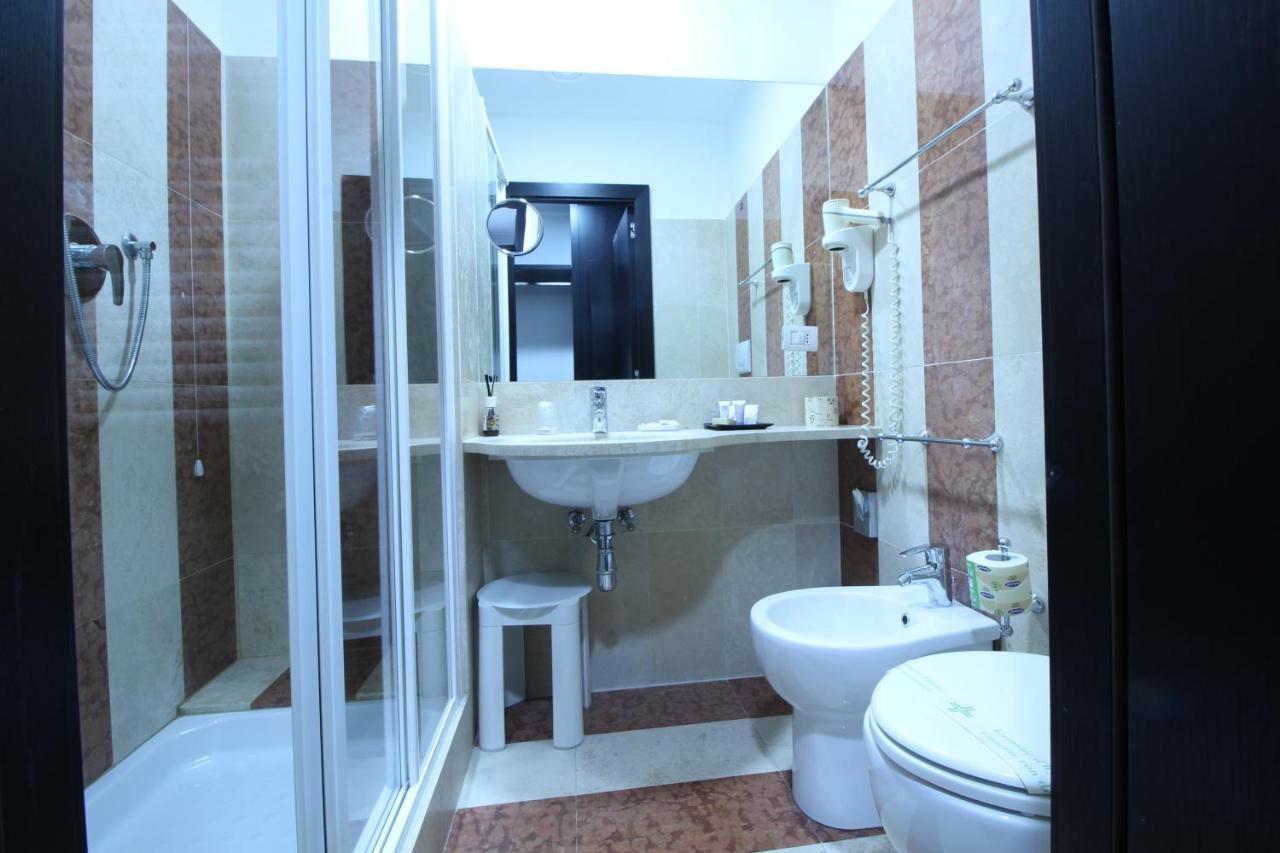 Guest House Della Valle Roma Bagian luar foto