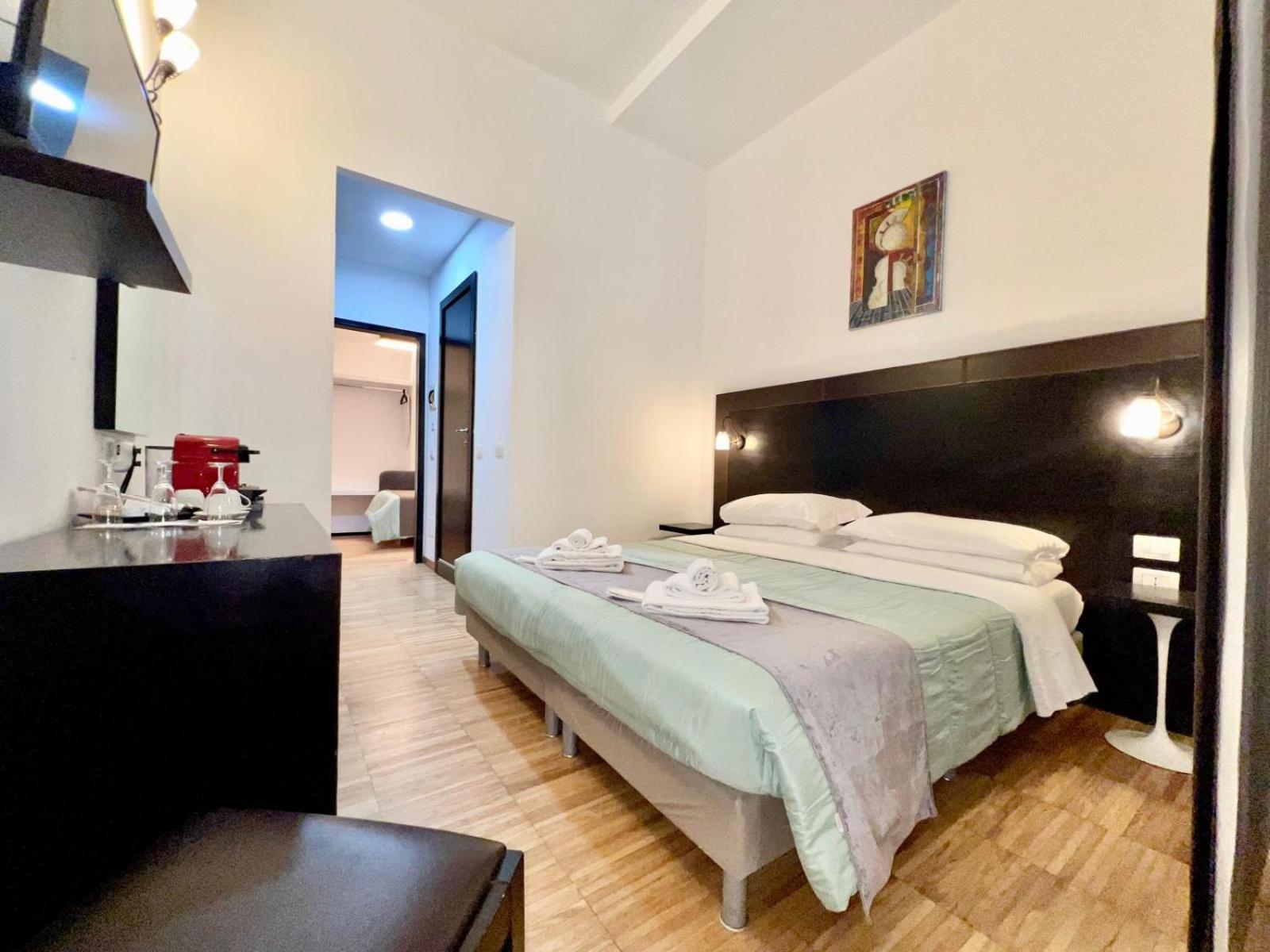 Guest House Della Valle Roma Bagian luar foto