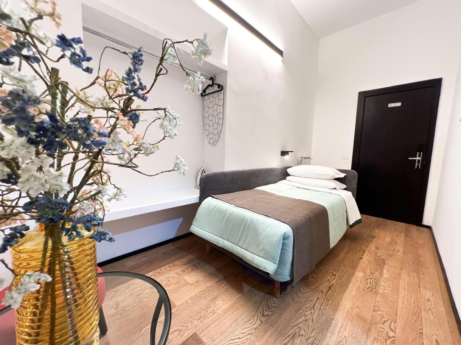 Guest House Della Valle Roma Bagian luar foto